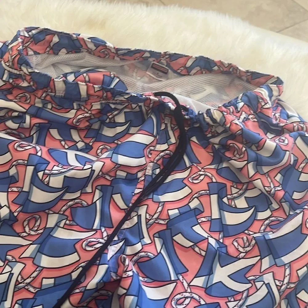 Vineyard Vines excellent drawstring